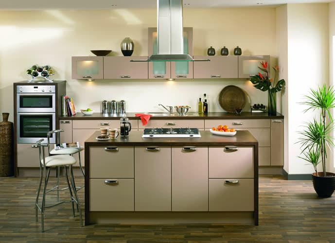 Saturn Gloss Cappucino